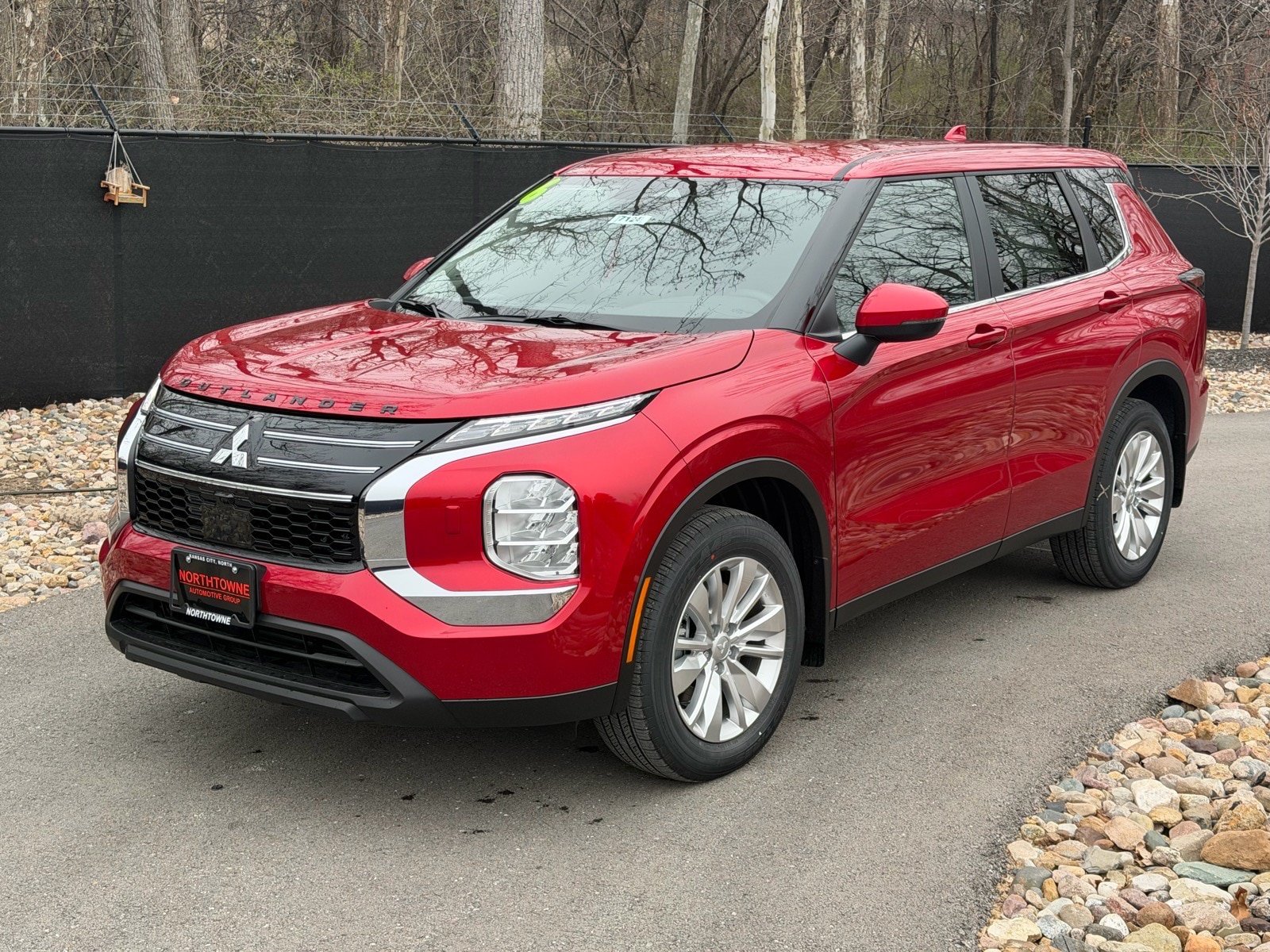 New 2026 Mitsubishi Outlander ES AWD/4WD image 1