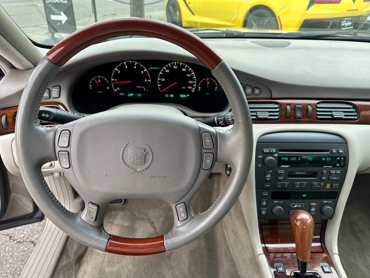 Used 2001 Cadillac Seville STS w/ Luxury Pkg image 25