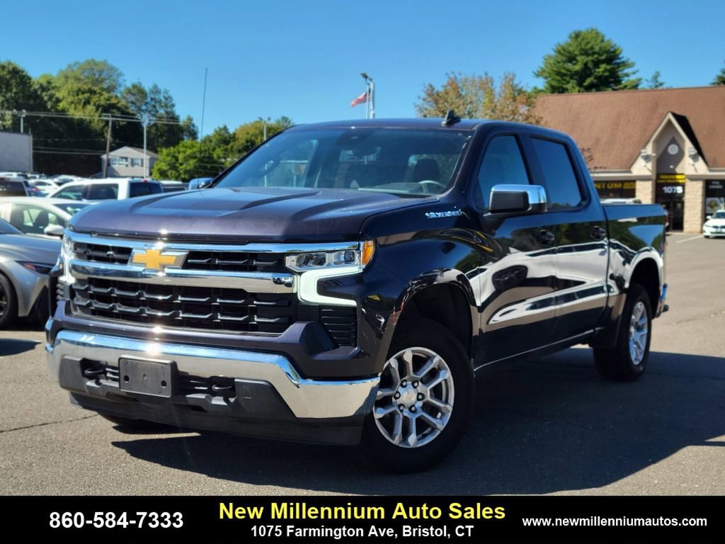 Used 2024 Chevrolet Silverado 1500 LT