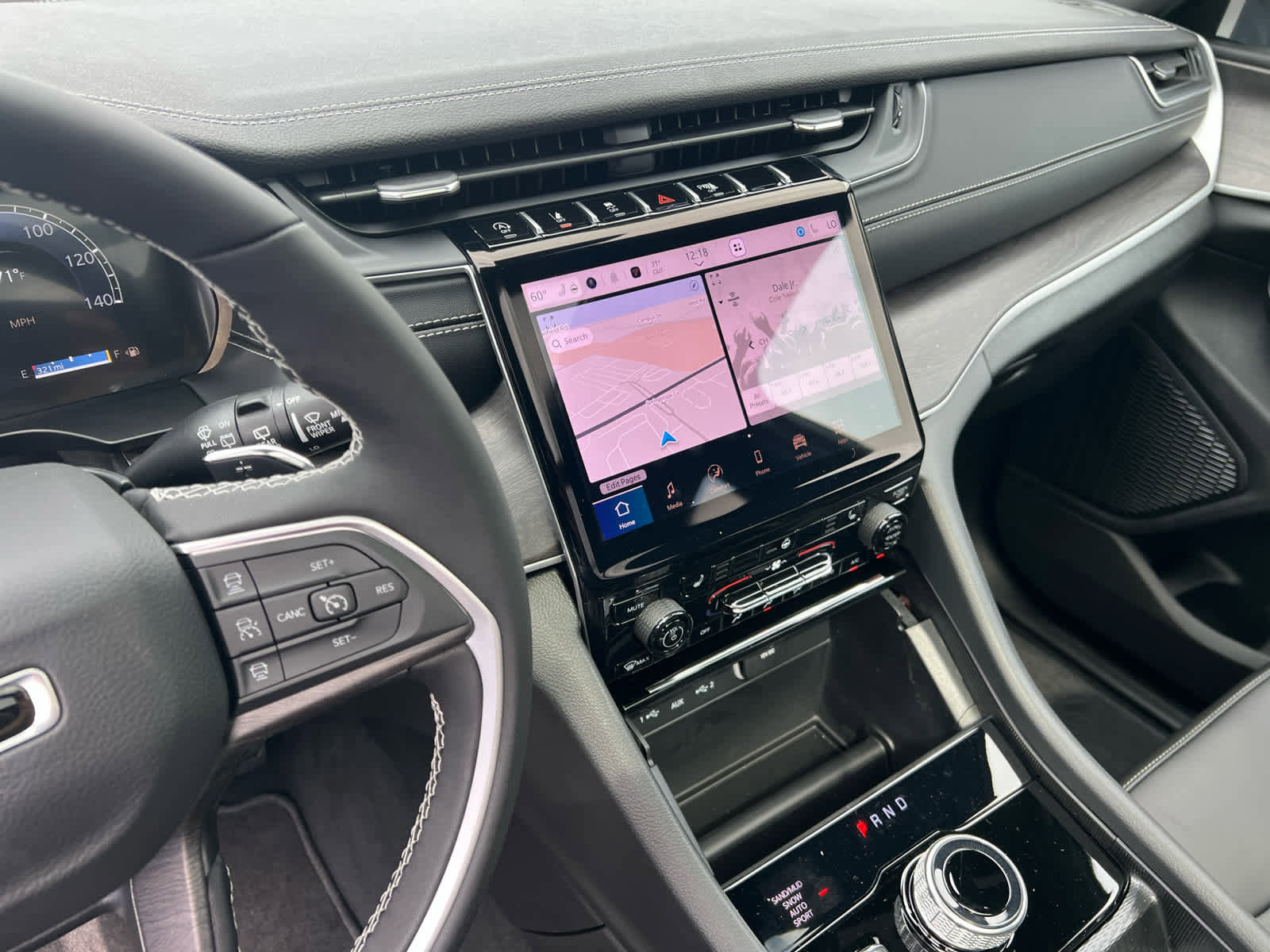 New 2025 Jeep Grand Cherokee L Limited w/ Trailer Tow Package image 13