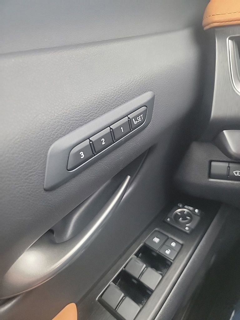 Used 2019 Lexus UX 200 w/ Accessory Package 2 image 51