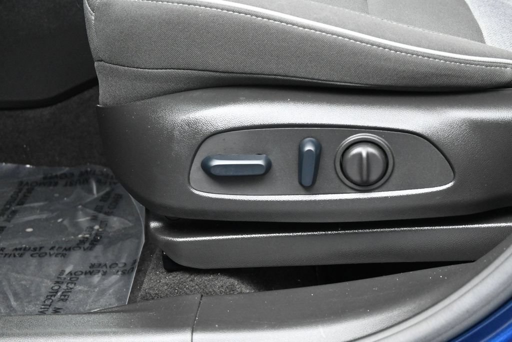 Used 2023 Chevrolet TrailBlazer LT FWD image 12