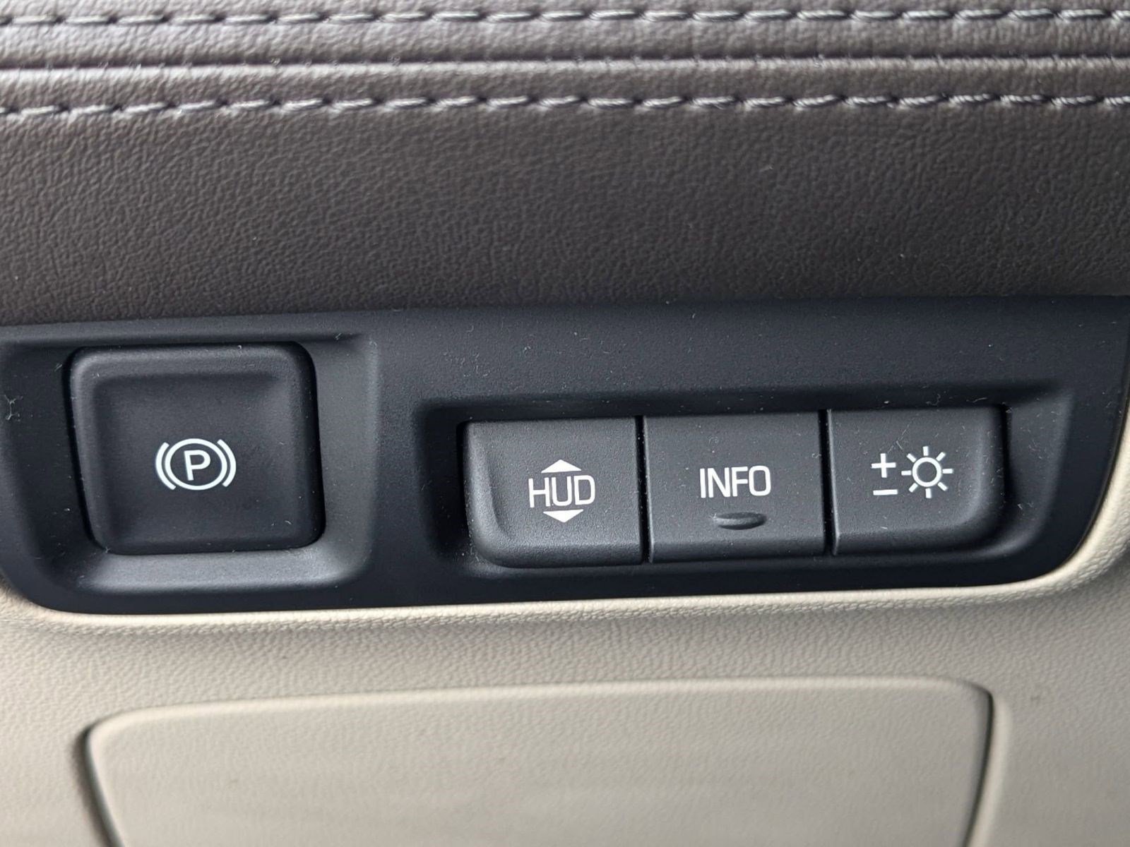 Used 2017 Buick LaCrosse Premium w/ Sun and Shade Package image 28