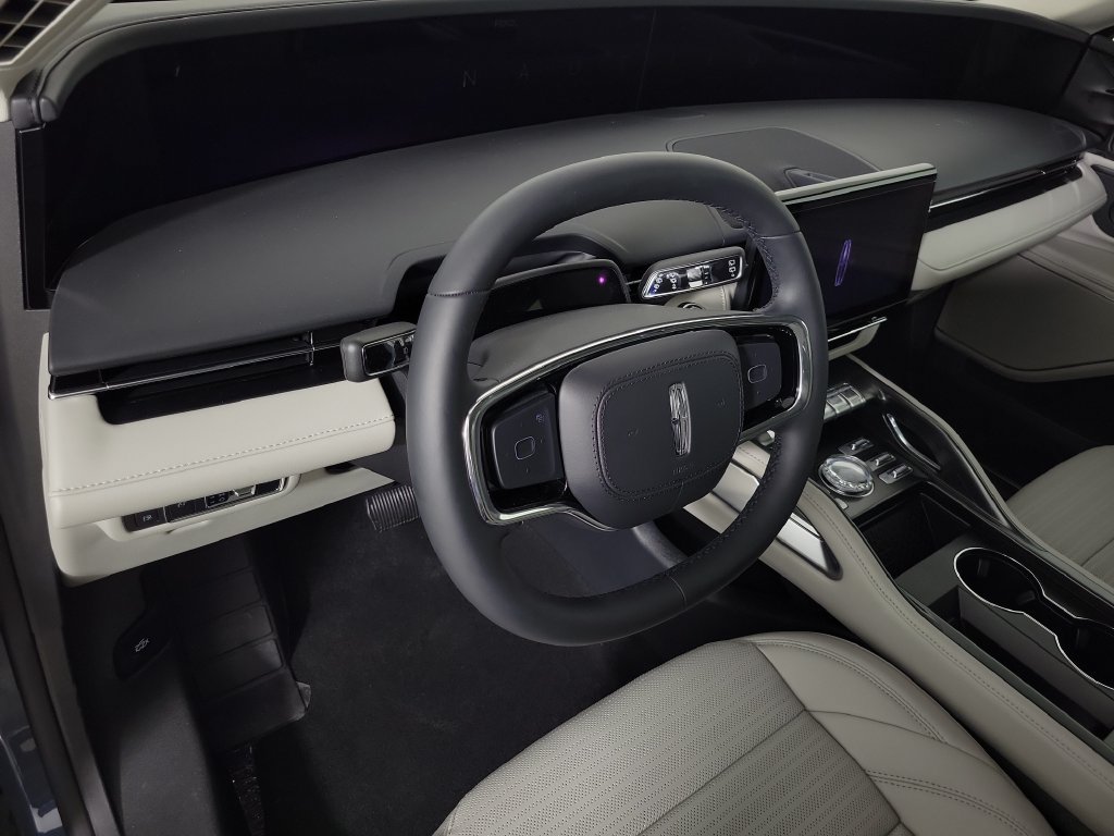 New 2026 Lincoln Nautilus Reserve AWD/4WD image 21