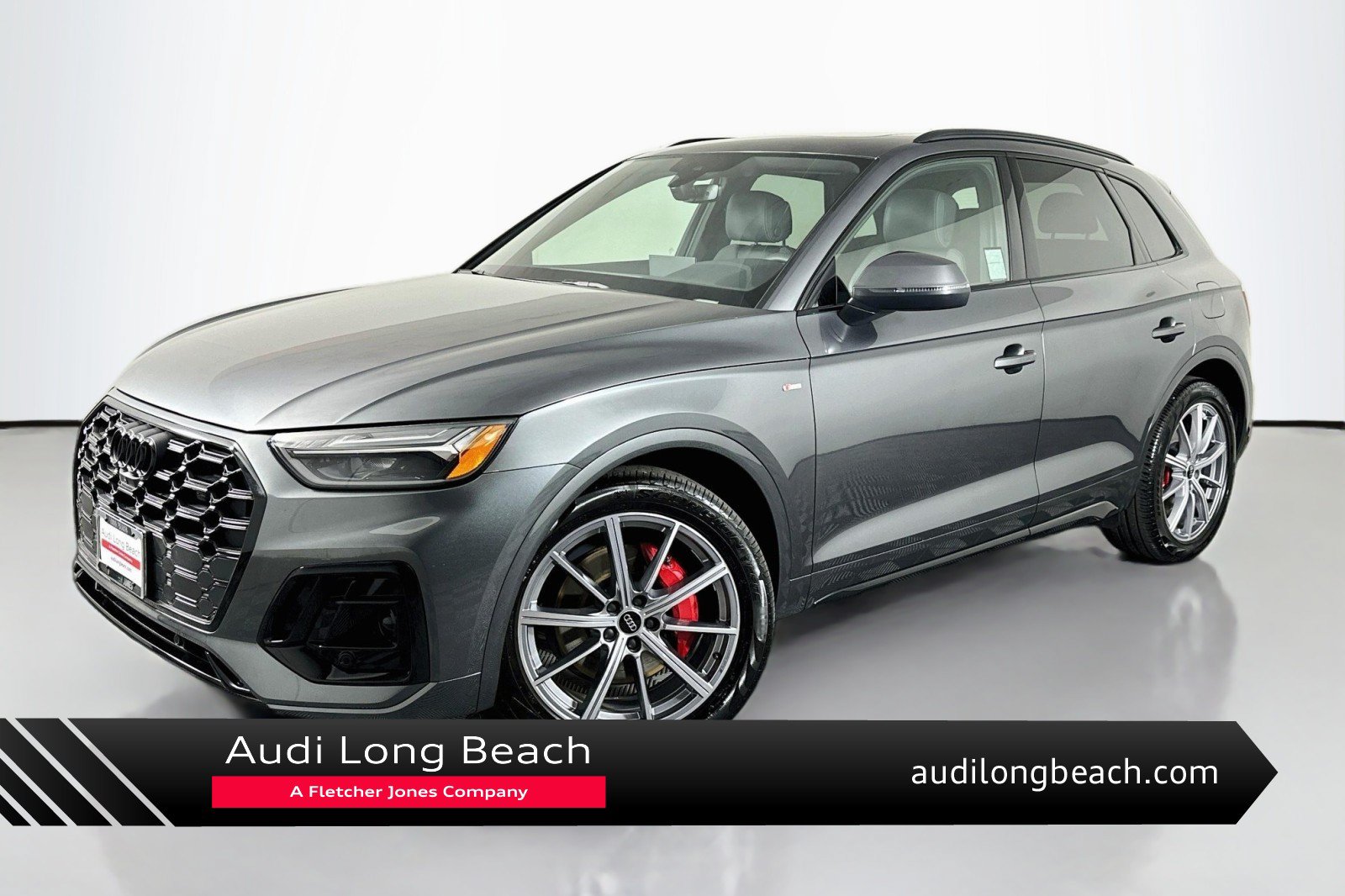 Used 2024 Audi Q5 e Premium Plus w/ Premium Plus Package AWD/4WD image 1
