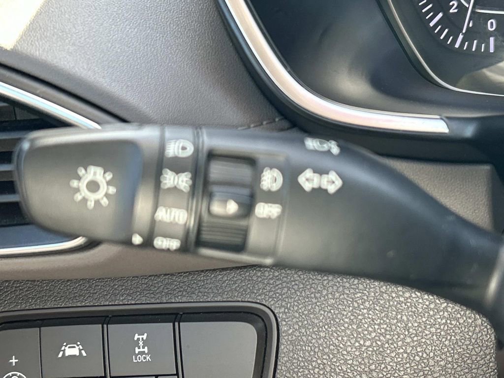 Used 2020 Hyundai Santa Fe SEL image 31