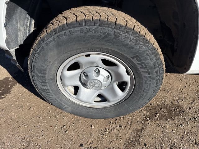 Used 2022 Toyota Tacoma SR AWD/4WD image 11