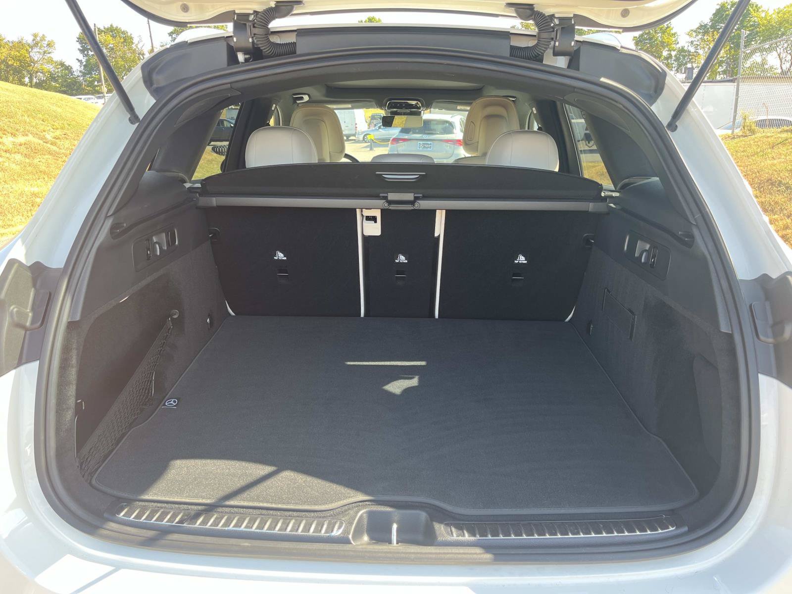 Certified 2025 Mercedes-Benz GLC 300 image 12