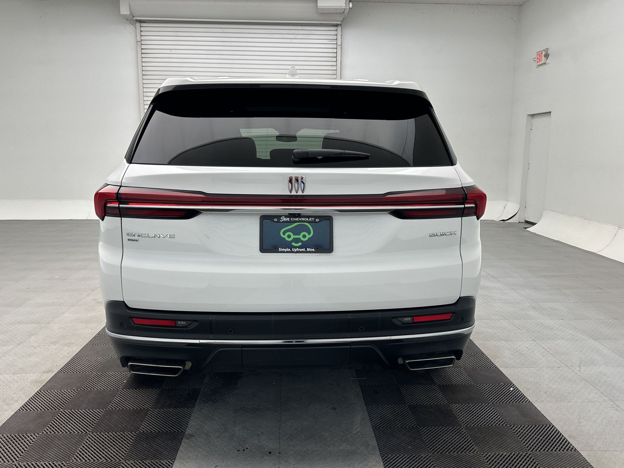 Certified 2025 Buick Enclave Preferred w/ Power Package AWD/4WD image 10
