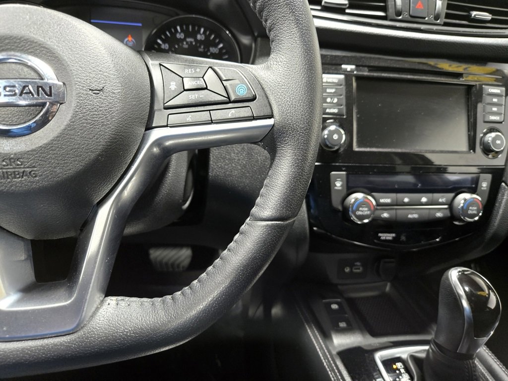 Used 2020 Nissan Rogue SL image 15