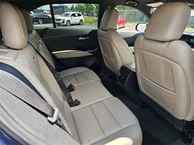 Certified 2025 Cadillac XT4 Premium Luxury image 18