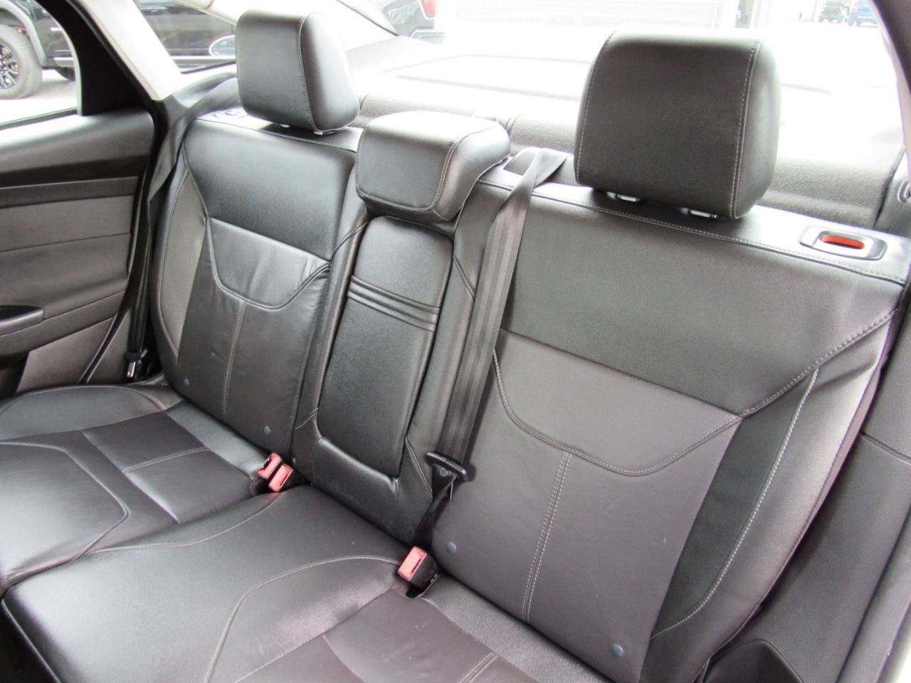 Used 2015 Ford Focus SE w/ Equipment Group 201A FWD image 36