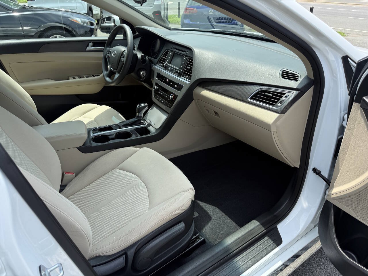 Used 2015 Hyundai Sonata Sport FWD image 13