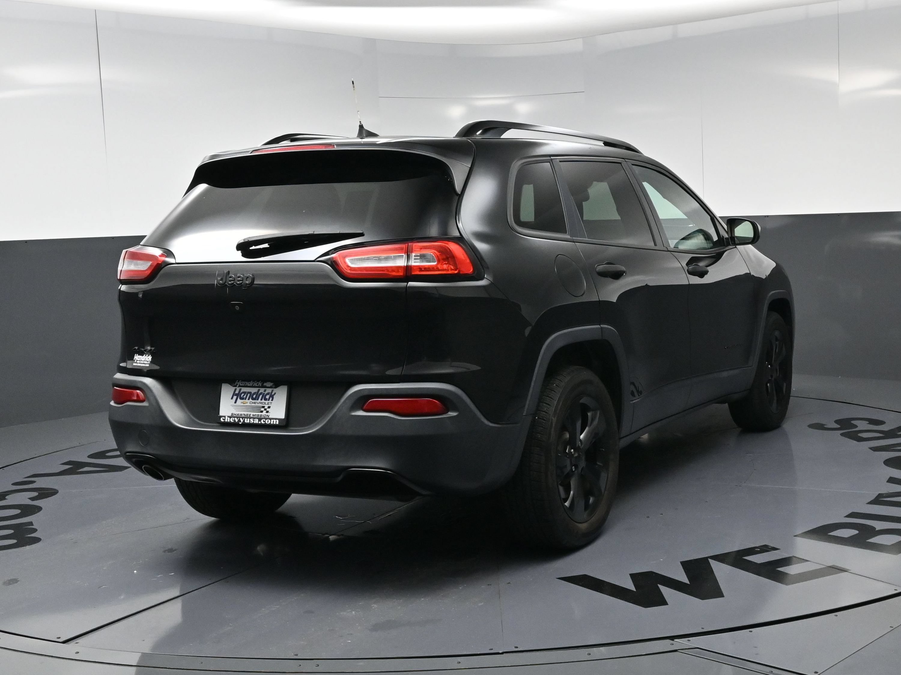 Used 2016 Jeep Cherokee Sport w/ Cold Weather Group AWD/4WD image 9