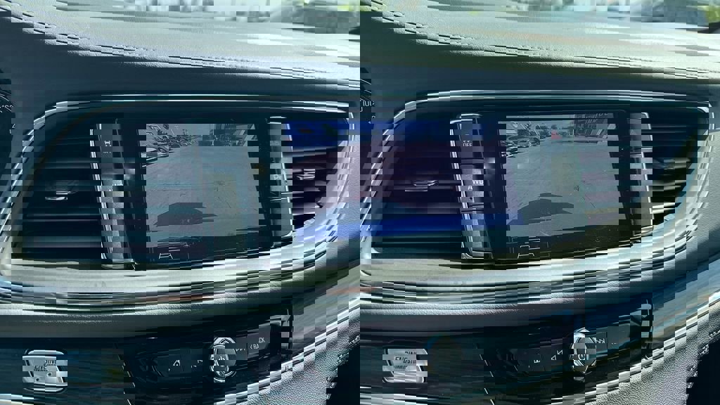 Certified 2021 Buick Enclave Essence w/ Sound and Sites Package image 16