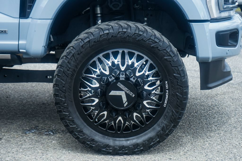 Used 2025 Ford F450 Platinum w/ FX4 Off-Road Package AWD/4WD image 47