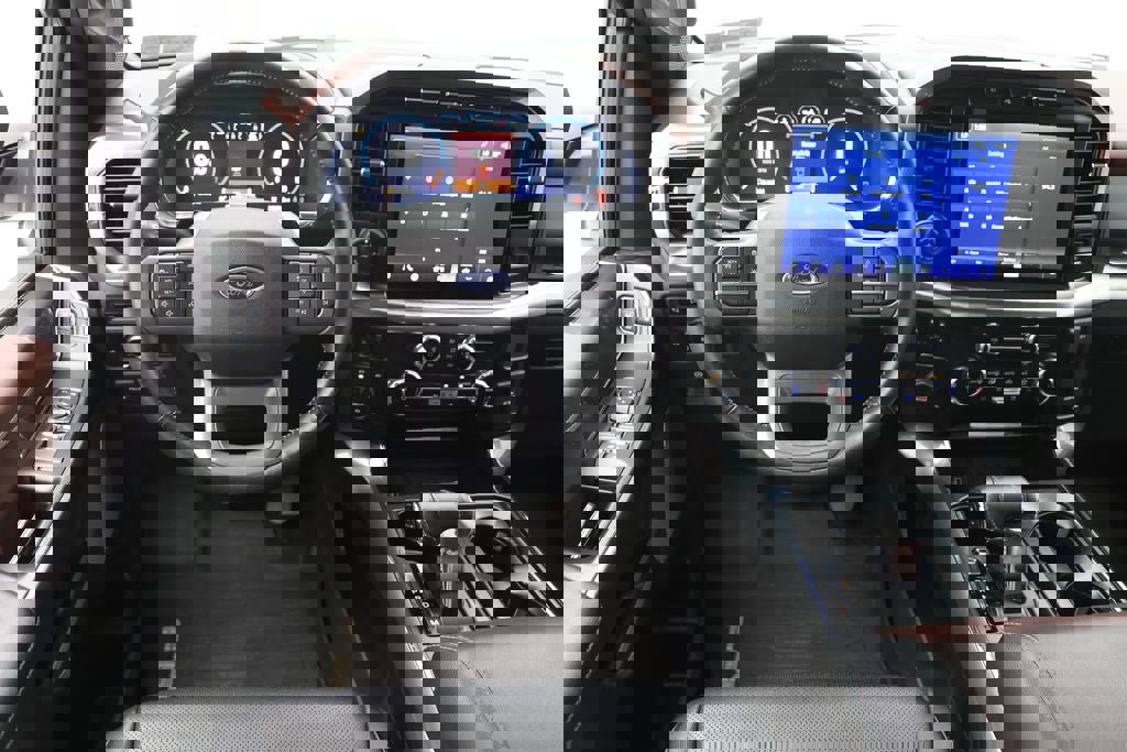 Used 2023 Ford F150 Lariat w/ Equipment Group 502A High image 18