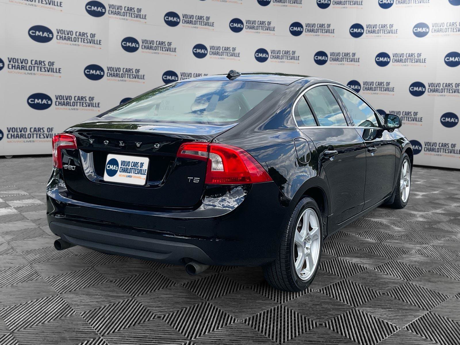 Used 2012 Volvo S60 T5 w/ Climate Pkg FWD image 5