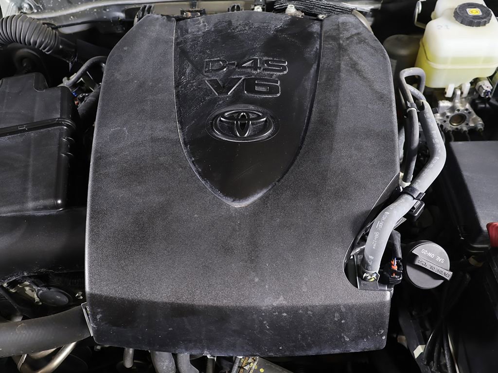 Used 2020 Toyota Tacoma TRD Off-Road AWD/4WD image 12