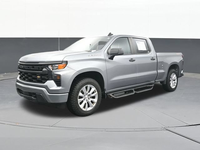 Used 2024 Chevrolet Silverado 1500 Custom AWD/4WD image 3
