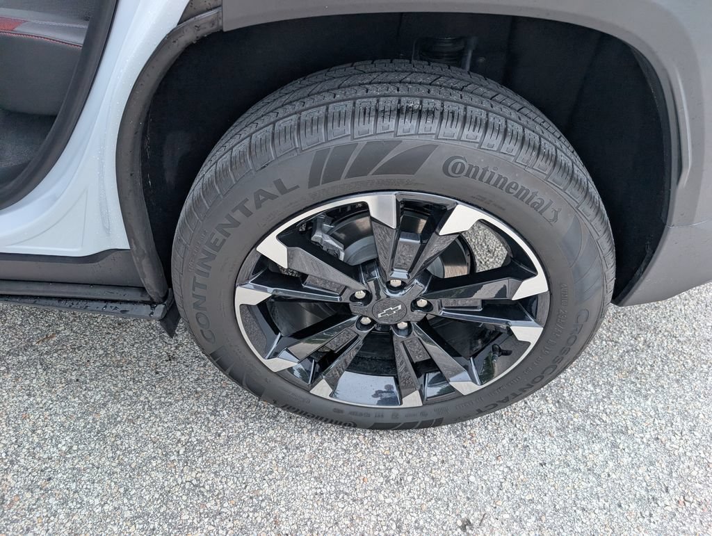 Used 2026 Chevrolet Equinox RS w/ Convenience Package III FWD image 11