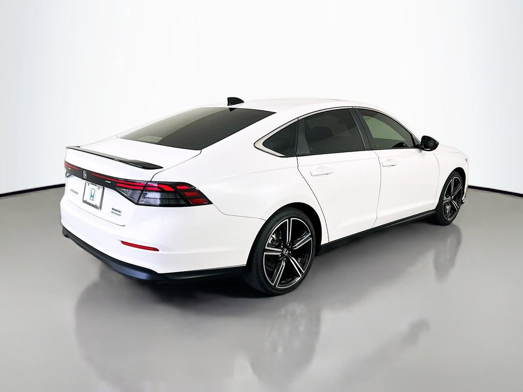 Used 2024 Honda Accord Sport image 5