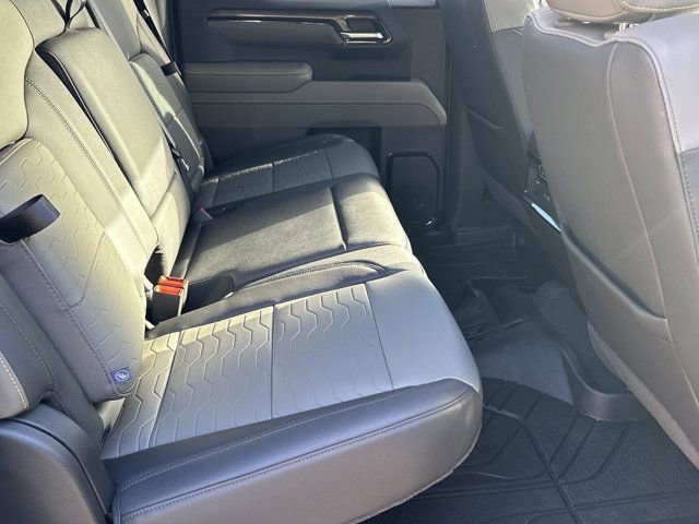 Used 2025 Chevrolet Silverado 1500 ZR2 w/ Technology Package image 17