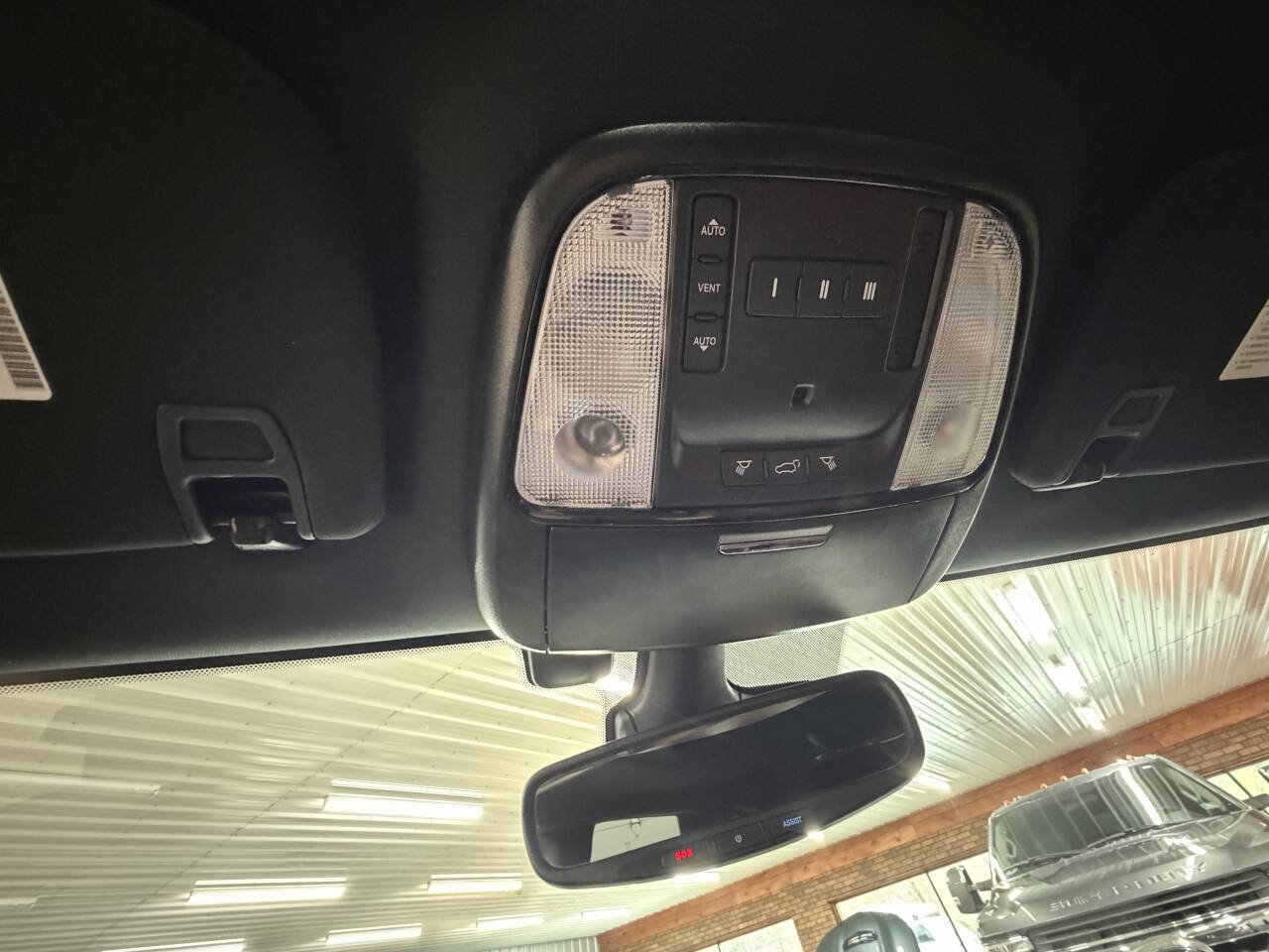 Used 2021 Dodge Durango SRT Hellcat w/ Technology Group AWD/4WD image 36