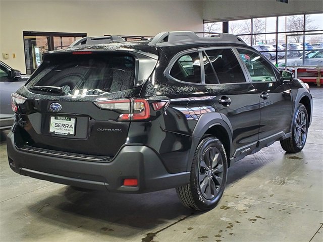 Used 2025 Subaru Outback Onyx Edition image 4