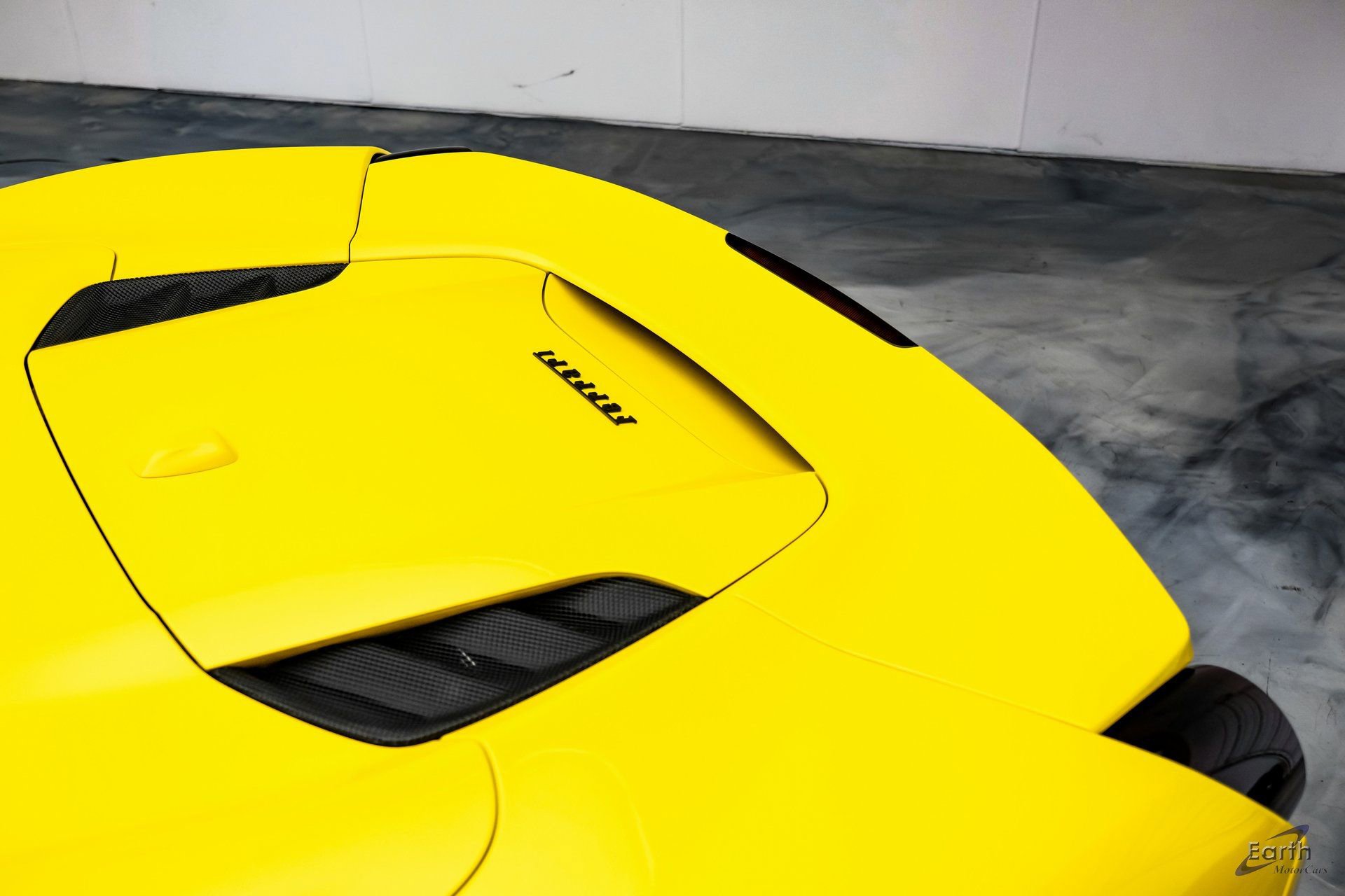 Used 2017 Ferrari 488 Spider image 48