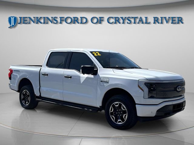 Used 2022 Ford F150 Lightning XLT image 6