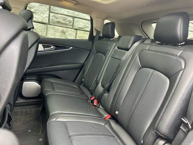 Used 2023 Lincoln Nautilus Reserve w/ Equipment Group 202A AWD/4WD image 9