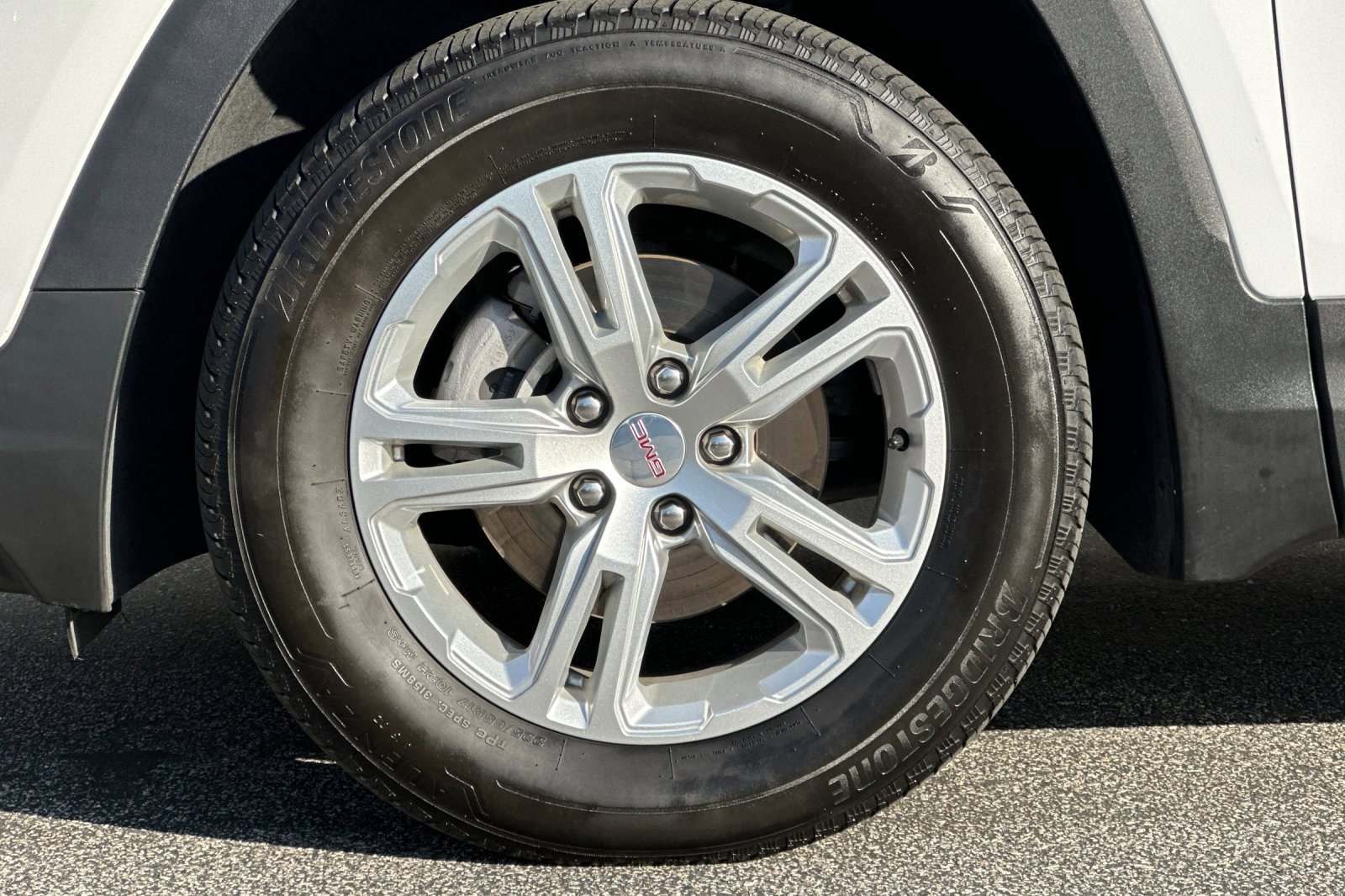 Used 2023 GMC Terrain SLE w/ Driver Convenience Package image 36