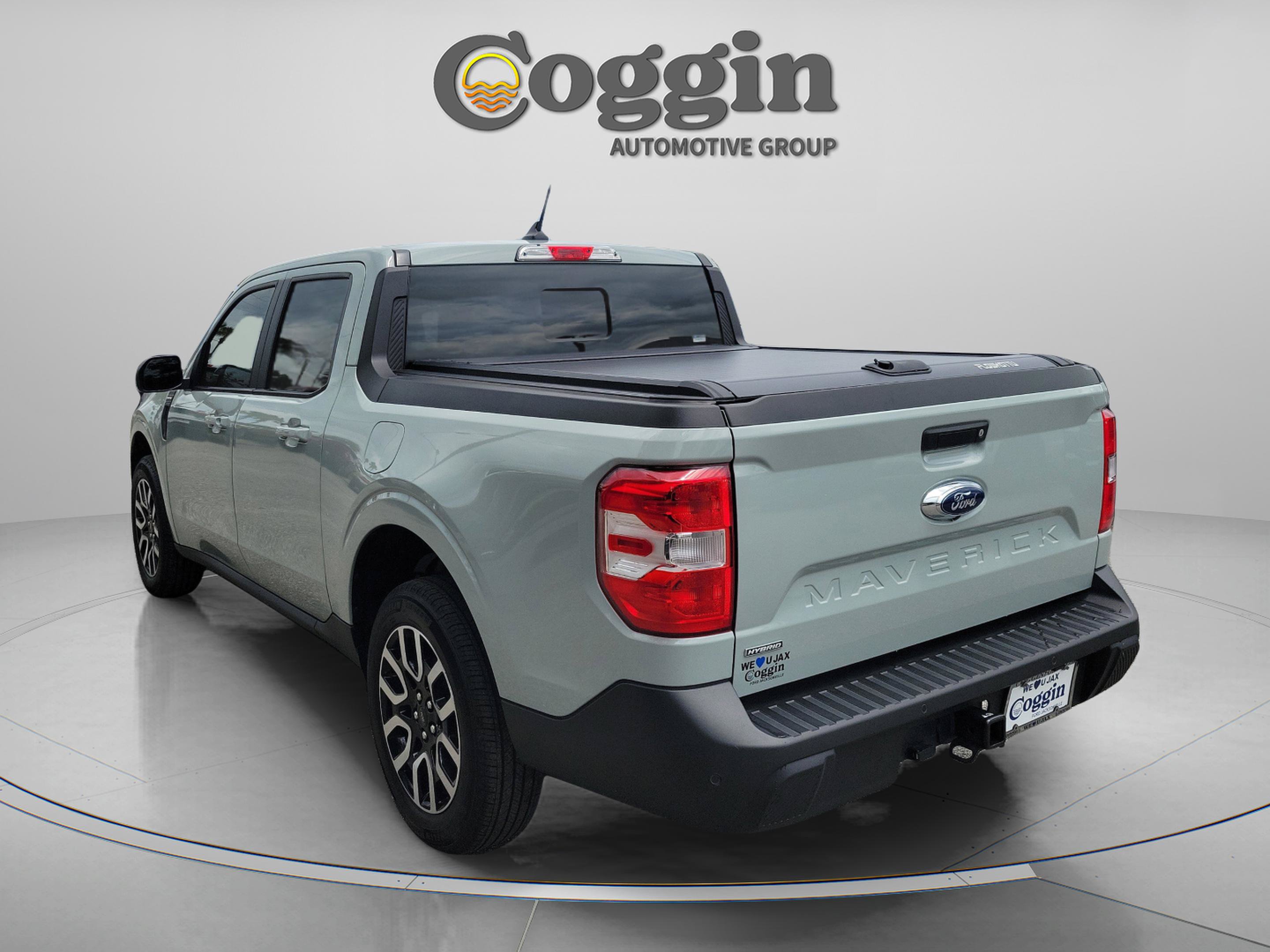 Certified 2024 Ford Maverick Lariat FWD image 2