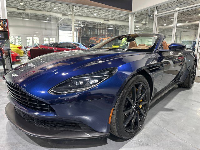 Used 2019 Aston Martin DB11 Volante RWD image 25
