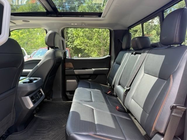 Used 2025 Ford F350 Lariat w/ Lariat Ultimate Package AWD/4WD image 13