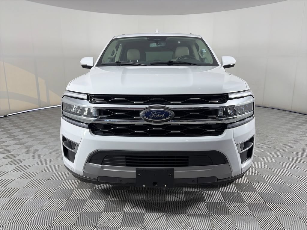 Used 2024 Ford Expedition Max Limited AWD/4WD image 2