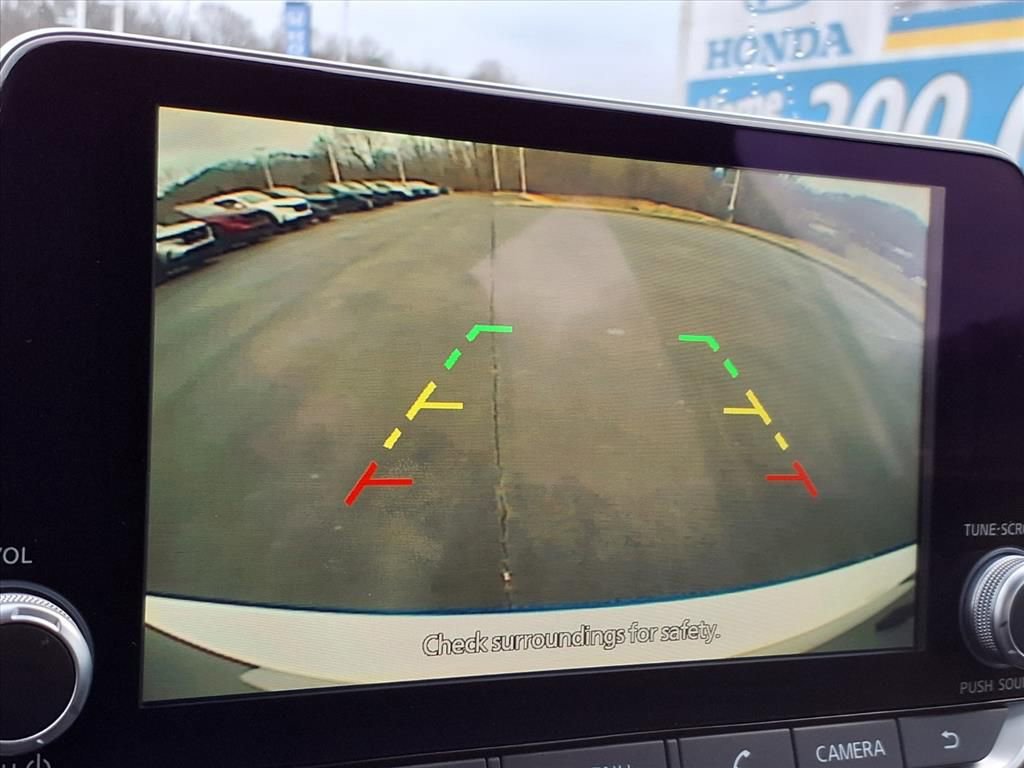 Used 2022 Nissan Sentra SV w/ Trunk Package image 17