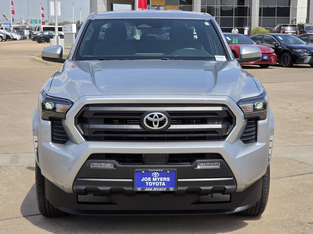 Used 2026 Toyota Tacoma SR5 AWD/4WD image 3