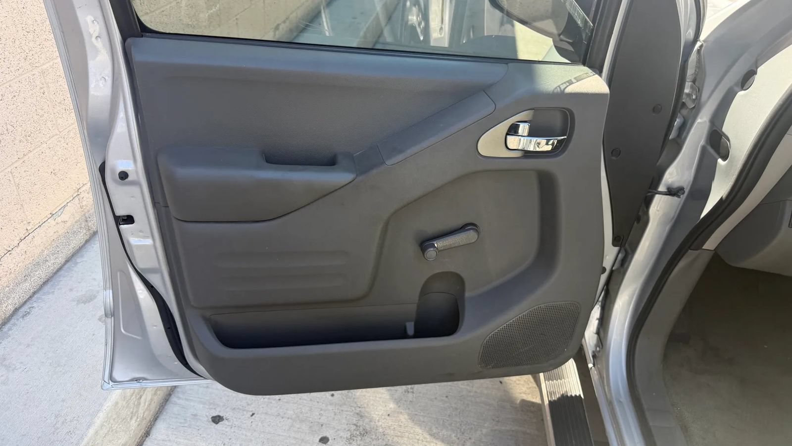 Used 2016 Nissan Frontier S RWD image 13