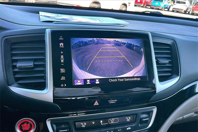 Used 2017 Honda Pilot Touring image 13