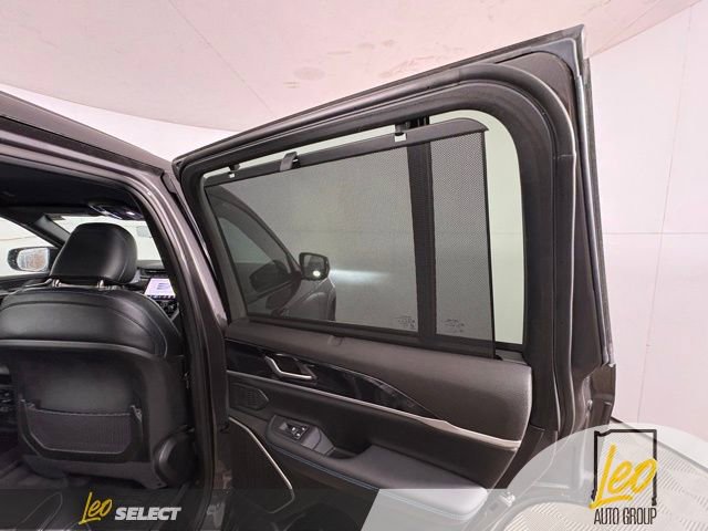 Used 2022 Jeep Grand Cherokee Trailhawk w/ Luxury Tech Group III AWD/4WD image 20