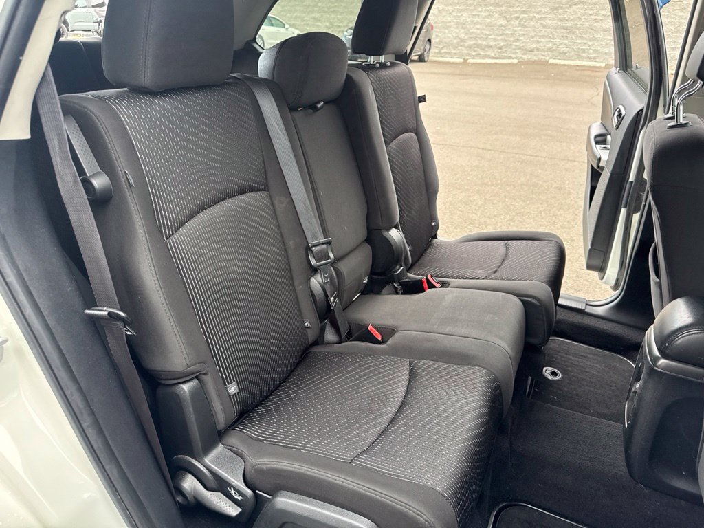 Used 2016 Dodge Journey SE w/ Flexible Seating Group FWD image 15