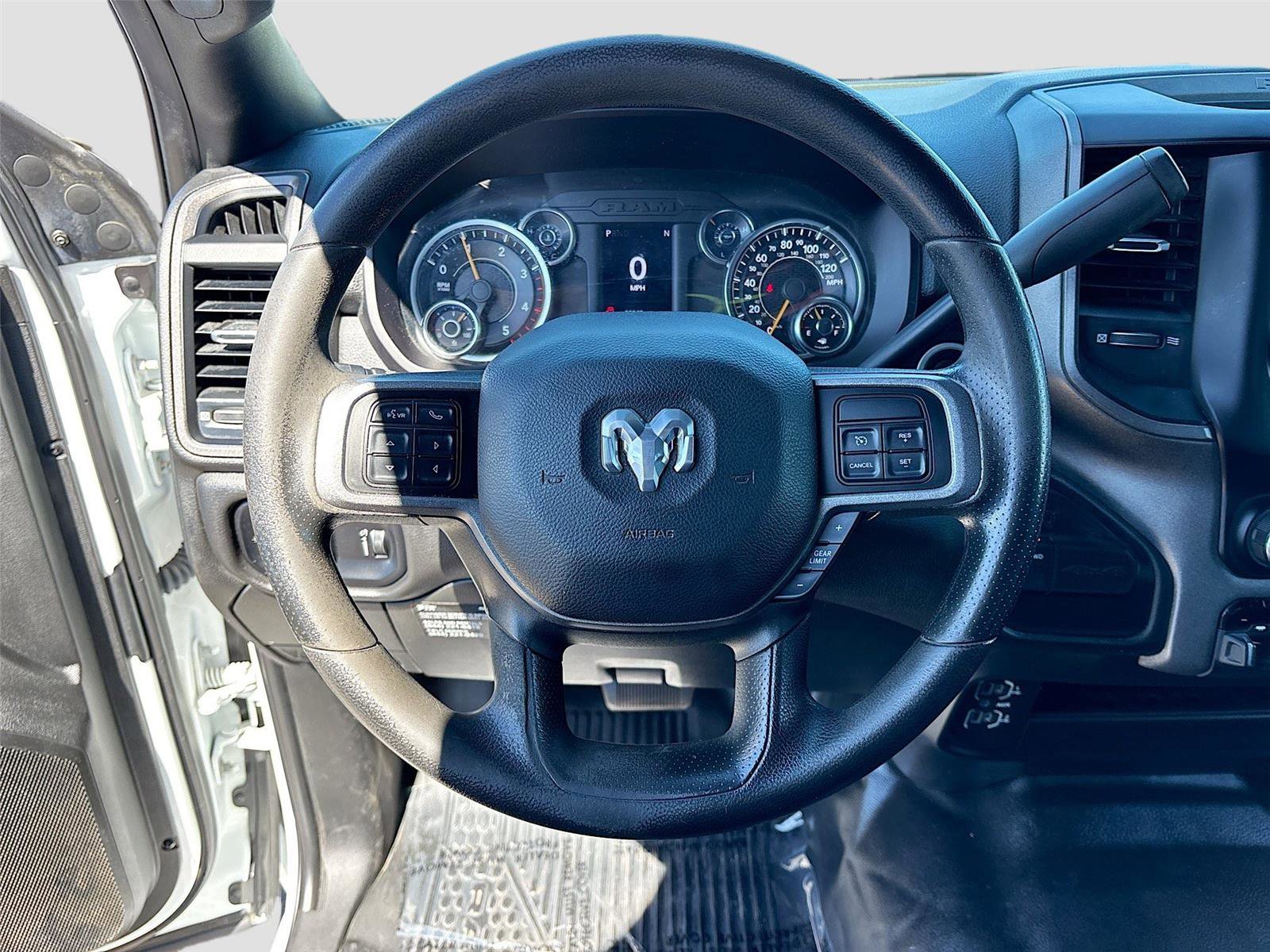 Used 2022 RAM 2500 Tradesman w/ Chrome Appearance Group image 11