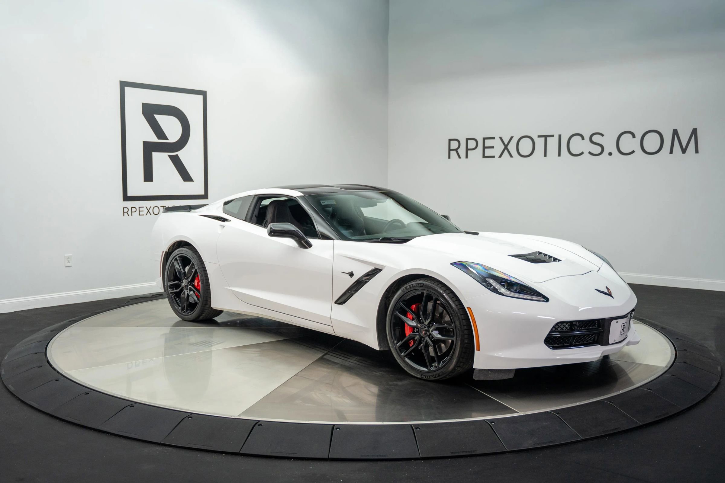 Used 2016 Chevrolet Corvette Stingray Coupe w/ 3LT Preferred Equipment Group image 12