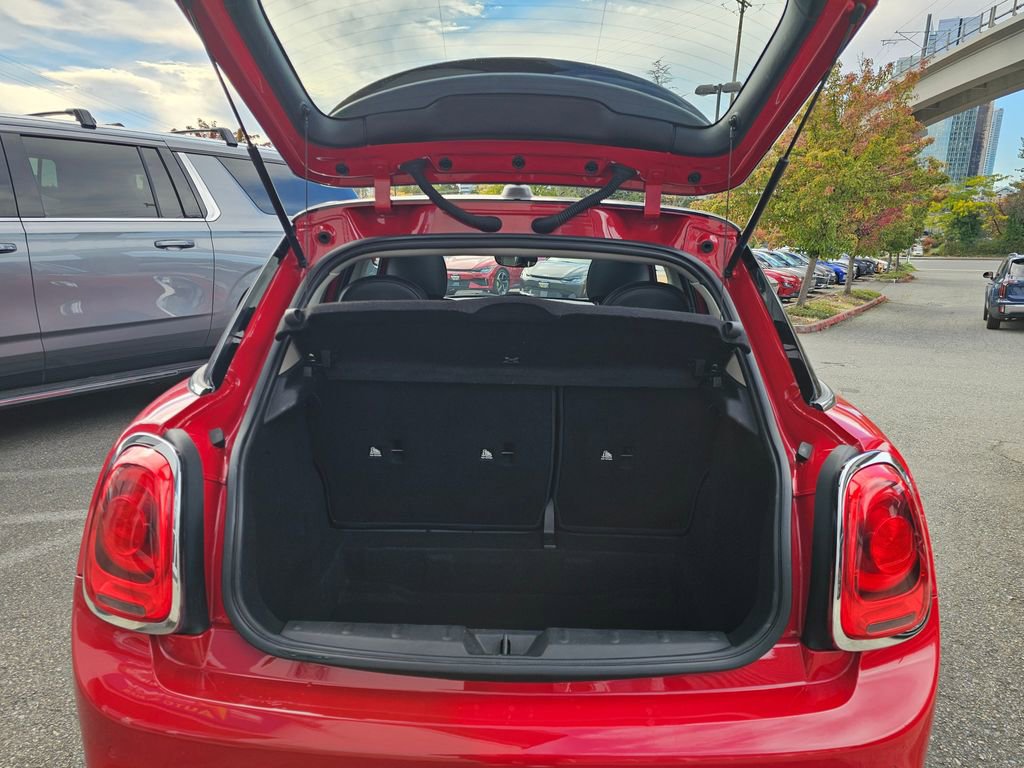 Used 2019 MINI Cooper S w/ Signature Upholstery Package FWD image 17