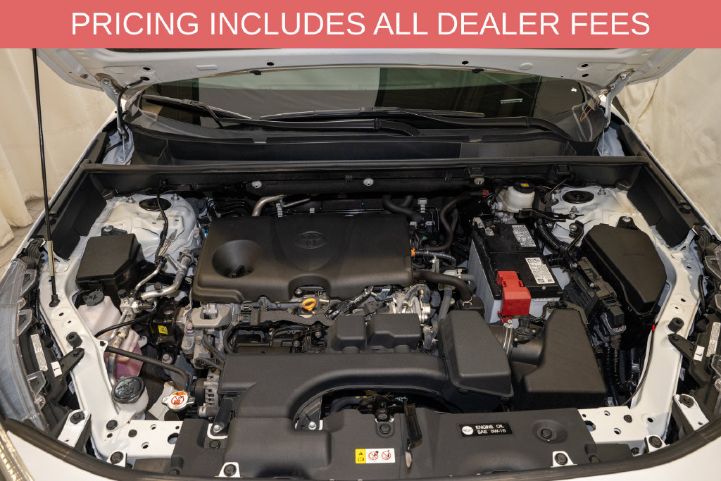 Used 2025 Toyota RAV4 XLE w/ Weather Package AWD/4WD image 19