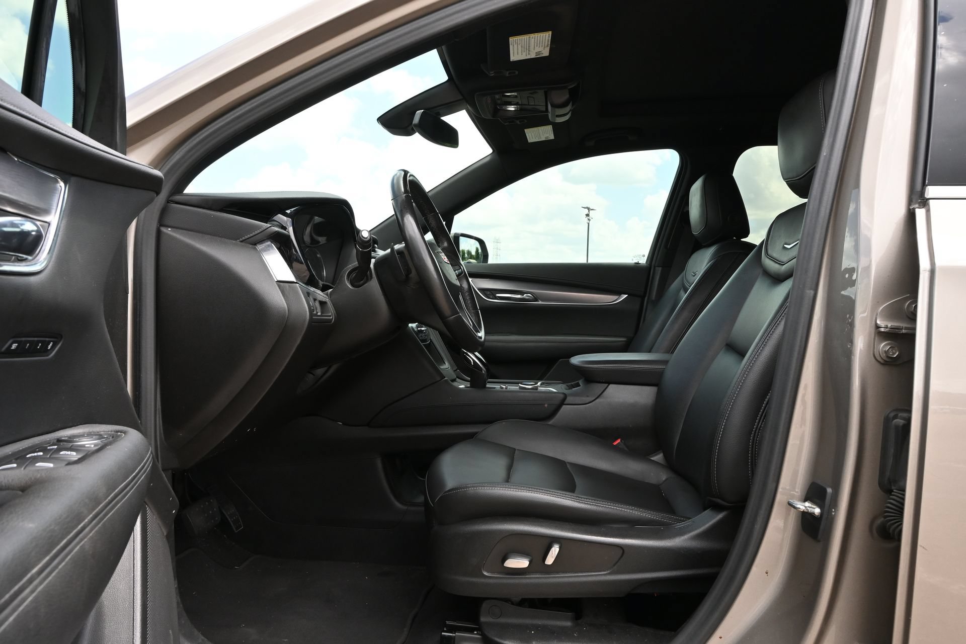 Used 2022 Cadillac XT6 Luxury FWD image 17