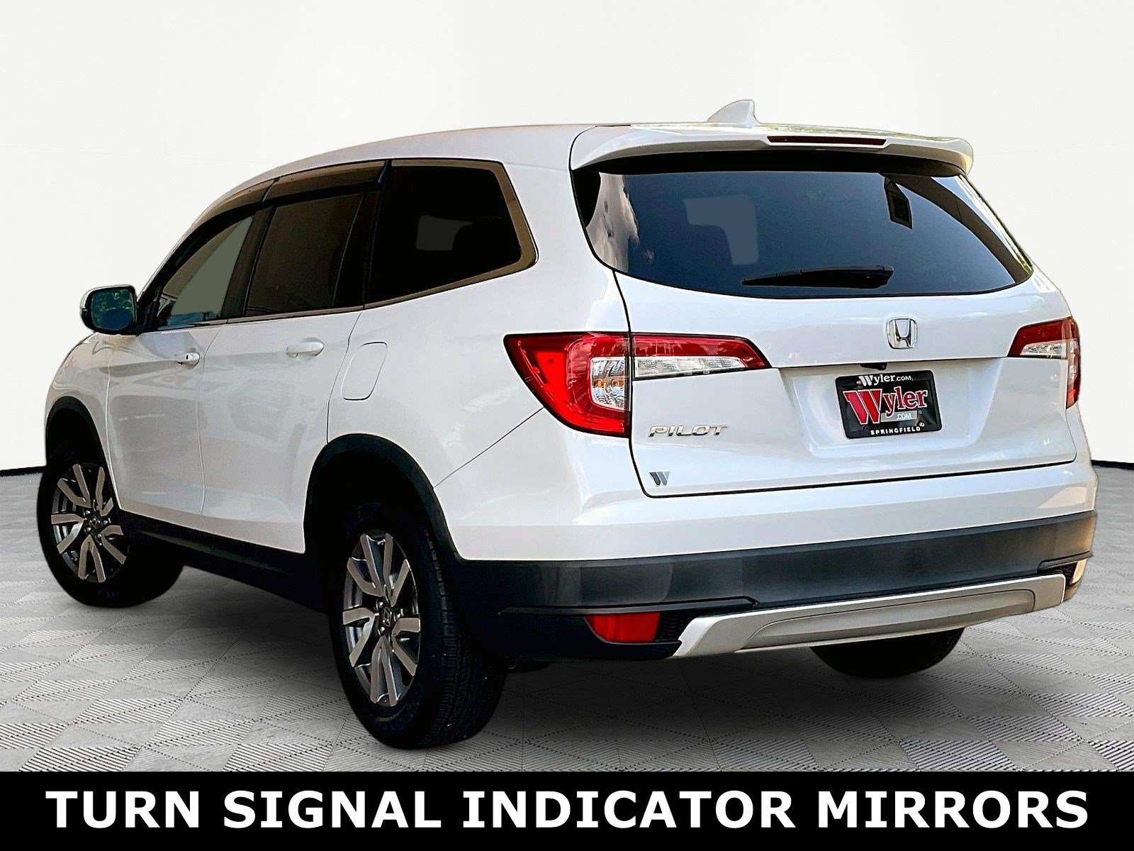 Used 2021 Honda Pilot EX image 4