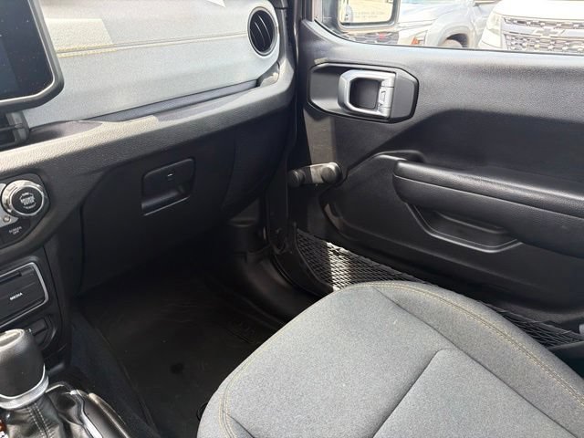 Used 2024 Jeep Gladiator Sport AWD/4WD image 32